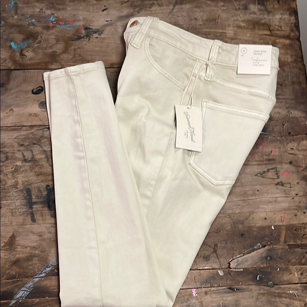 Rag & Bone Cream Skinny Jeans Versatile Style
